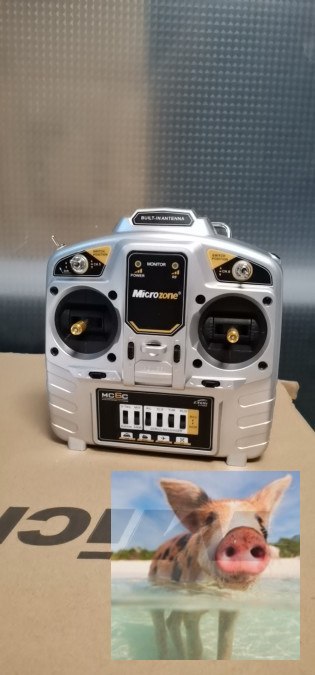 Sky Surfer 2.4GHz RTF (elektroszybowiec, rozpiętość 140cm, silnik bezszczotkowy) - Czerwony